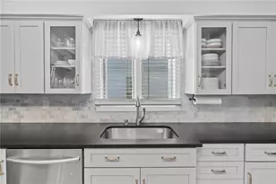 10 Brightridge Ave, East Providence, RI 02914 - Photo 13