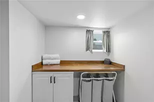 10 Brightridge Ave, East Providence, RI 02914 - Photo 37