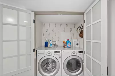 10 Brightridge Avenue, East Providence, RI 02914 - Photo 35