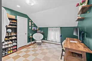 10 Brightridge Ave, East Providence, RI 02914 - Photo 21