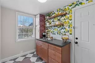 10 Brightridge Ave, East Providence, RI 02914 - Photo 17