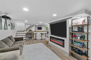 10 Brightridge Ave, East Providence, RI 02914 - Photo 33