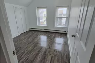 26 Farm St, Woonsocket, RI 02895 - Photo 5