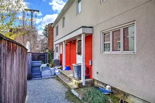 164 Butler Ave, Providence, RI 02906 - Photo 39