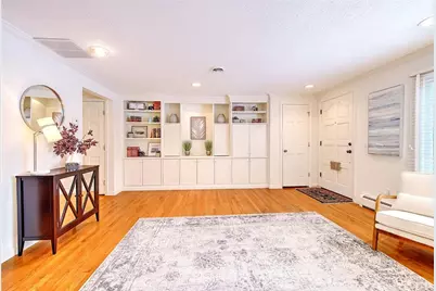 164 Butler Avenue #B, Providence, RI 02906 - Photo 11