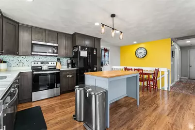 465 Buchanan Street, Pawtucket, RI 02860 - Photo 5