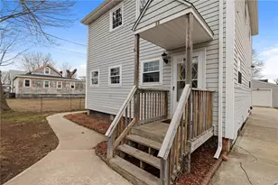 52 Blake St, Warwick, RI 02889 - Photo 3