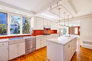 39 Harwich Rd, Providence, RI 02906 - Photo 15