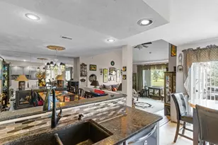 72 Hilltop Dr, North Providence, RI 02904 - Photo 9