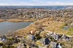 8 Key Ct, Newport, RI 02840 - Photo 3