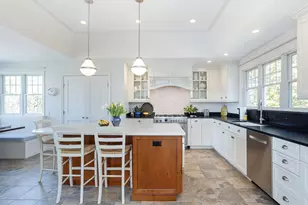 8 Key Ct, Newport, RI 02840 - Photo 11