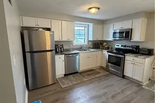 29 Matson Ave, Providence, RI 02909 - Photo 3