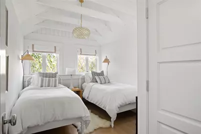 50 Cliff Avenue, Newport, RI 02840 - Photo 27