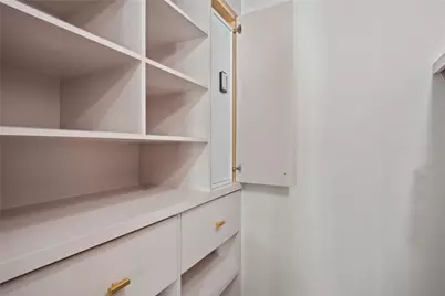 50 Cliff Avenue, Newport, RI 02840 - Photo 17