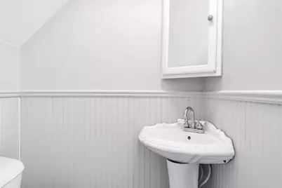 38 Trinity Parkway, Providence, RI 02908 - Photo 19