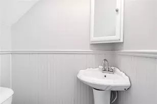 38 Trinity Pkwy, Providence, RI 02908 - Photo 19