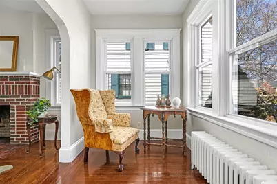 38 Trinity Parkway, Providence, RI 02908 - Photo 15