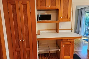 10 Cherry St, Newport, RI 02840 - Photo 21