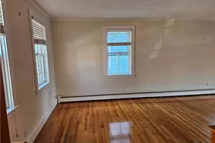 10 Cherry St, Newport, RI 02840 - Photo 9