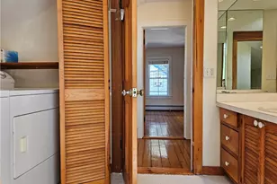 10 Cherry St, Newport, RI 02840 - Photo 33