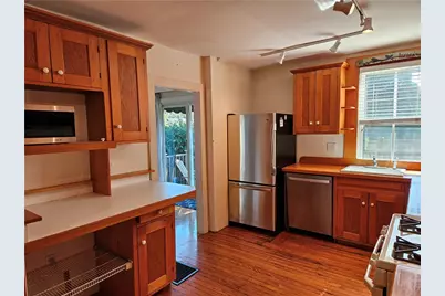 10 Cherry Street, Newport, RI 02840 - Photo 19