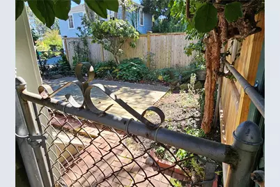 10 Cherry Street, Newport, RI 02840 - Photo 5