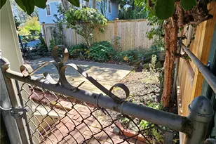 10 Cherry St, Newport, RI 02840 - Photo 5