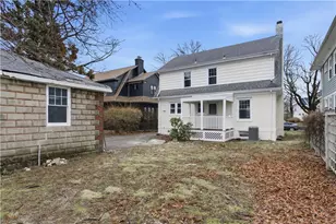 104 Woodbine St, Providence, RI 02906 - Photo 23