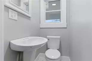 104 Woodbine St, Providence, RI 02906 - Photo 9