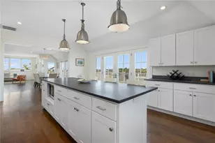 21 Ocean Heights Rd, Newport, RI 02840 - Photo 11