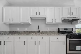 92 Spring St, Lincoln, RI 02838 - Photo 3