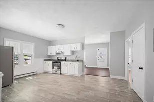 92 Spring St, Lincoln, RI 02838 - Photo 13