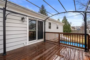 109 Hawksley Ave, Warwick, RI 02889 - Photo 21