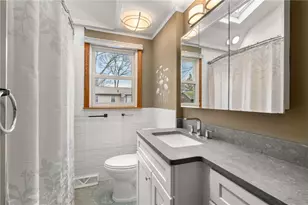 109 Hawksley Ave, Warwick, RI 02889 - Photo 13