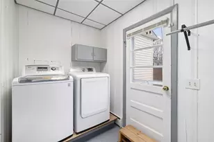 20 Cleveland St, West Warwick, RI 02893 - Photo 19