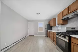 35 Central St, Lincoln, RI 02838 - Photo 11