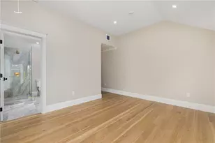 14 Sherman St, Newport, RI 02840 - Photo 23