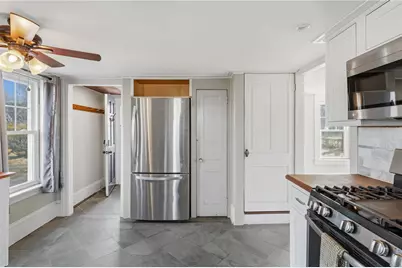 493 Turnpike Avenue, Portsmouth, RI 02871 - Photo 5