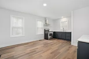 49 Oak St, Cranston, RI 02910 - Photo 13