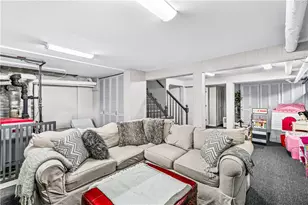 46 N Country Club Dr, Warwick, RI 02888 - Photo 29