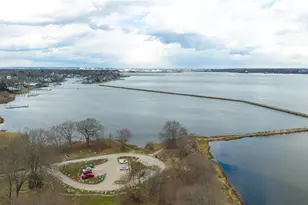 46 N Country Club Dr, Warwick, RI 02888 - Photo 43