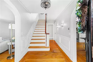 46 N Country Club Dr, Warwick, RI 02888 - Photo 7