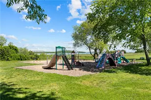 1042 Anthony Rd, Portsmouth, RI 02871 - Photo 23