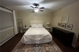 70 Carroll Ave, Newport, RI 02840 - Photo 15