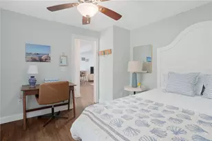 70 Carroll Ave, Newport, RI 02840 - Photo 5