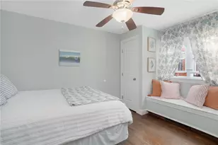 70 Carroll Ave, Newport, RI 02840 - Photo 3