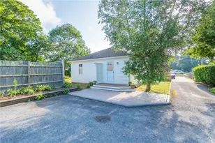 137 Kingstown Rd, Narragansett, RI 02882 - Photo 19