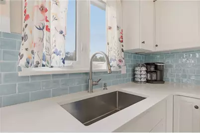 960 Lees River Avenue, Somerset, MA 02726 - Photo 15