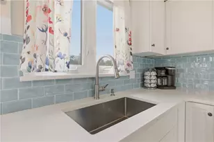 960 Lees River Ave, Somerset, MA 02726 - Photo 15