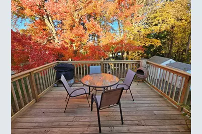 44 Village Avenue, Cranston, RI 02920 - Photo 39